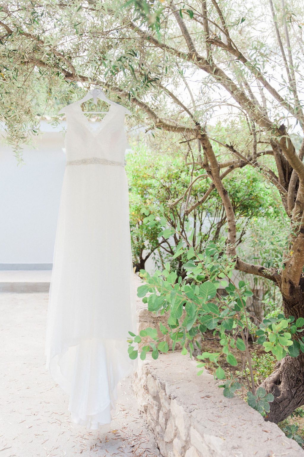 Lauren & Mark's Intimate Greek Island Wedding Abroad | planned by Lefkas Wedding | Photography by Maxeen Kim Photography