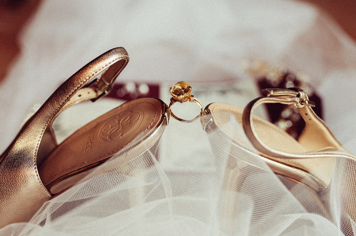 Consider your skin tones when choosing your wedding jewelry
