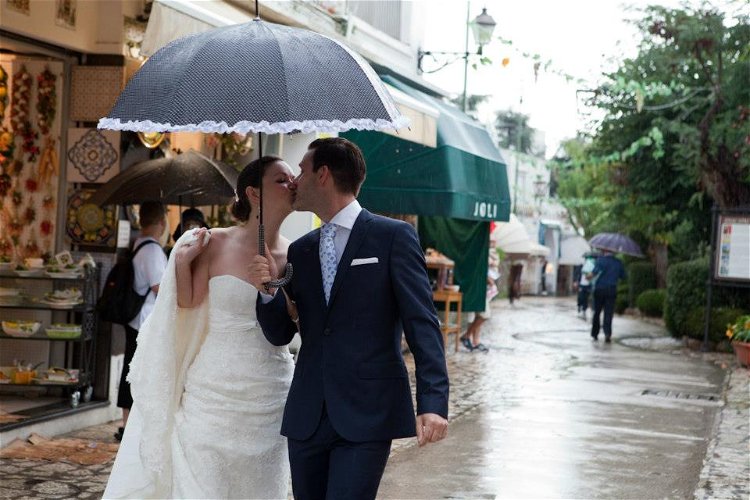 Contingency Planning - What to do if it rains on your wedding day // Accent Events // Alfonso Longobardi Photography // Lisa and John's wedding Italy