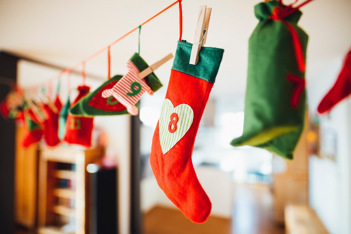 5 Holiday Traditions to Start With Your Husband