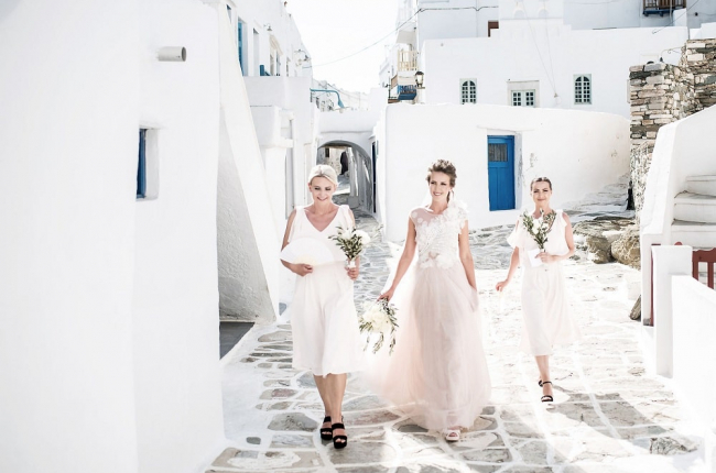 Greek Wedding Planners on the island of Sifnos member of the Destination Wedding Directory by Weddings Abroad Guide