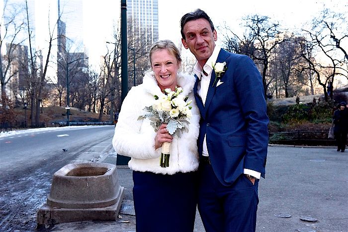 Joanne & Viktor's New York Winter Elopement / Photography by City Hall Photography 