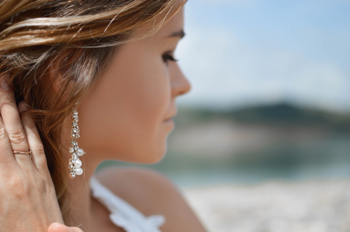 Accessorising Your Wedding Dress with Diamond Earrings
